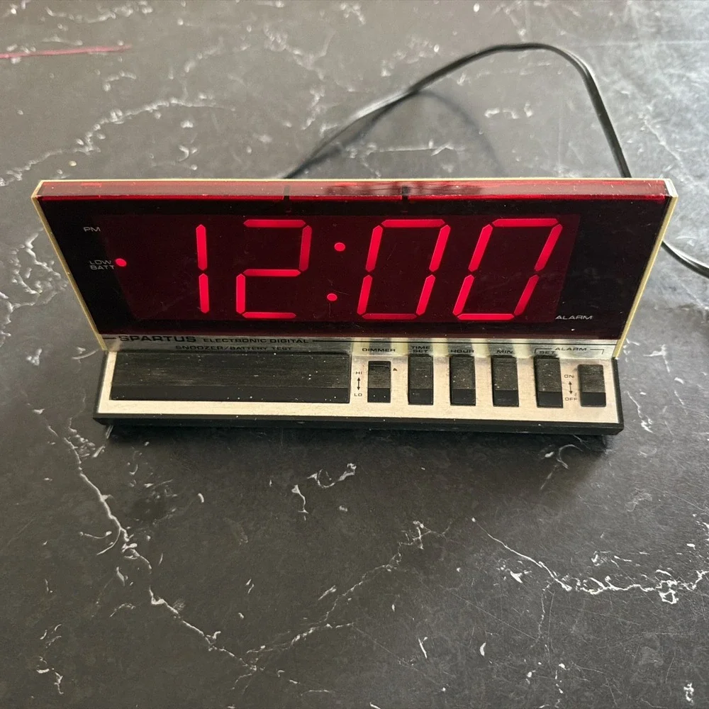 Vintage Spartus Snoozer Alarm Clock Model 1150 Electronic Digital Red LED TESTED